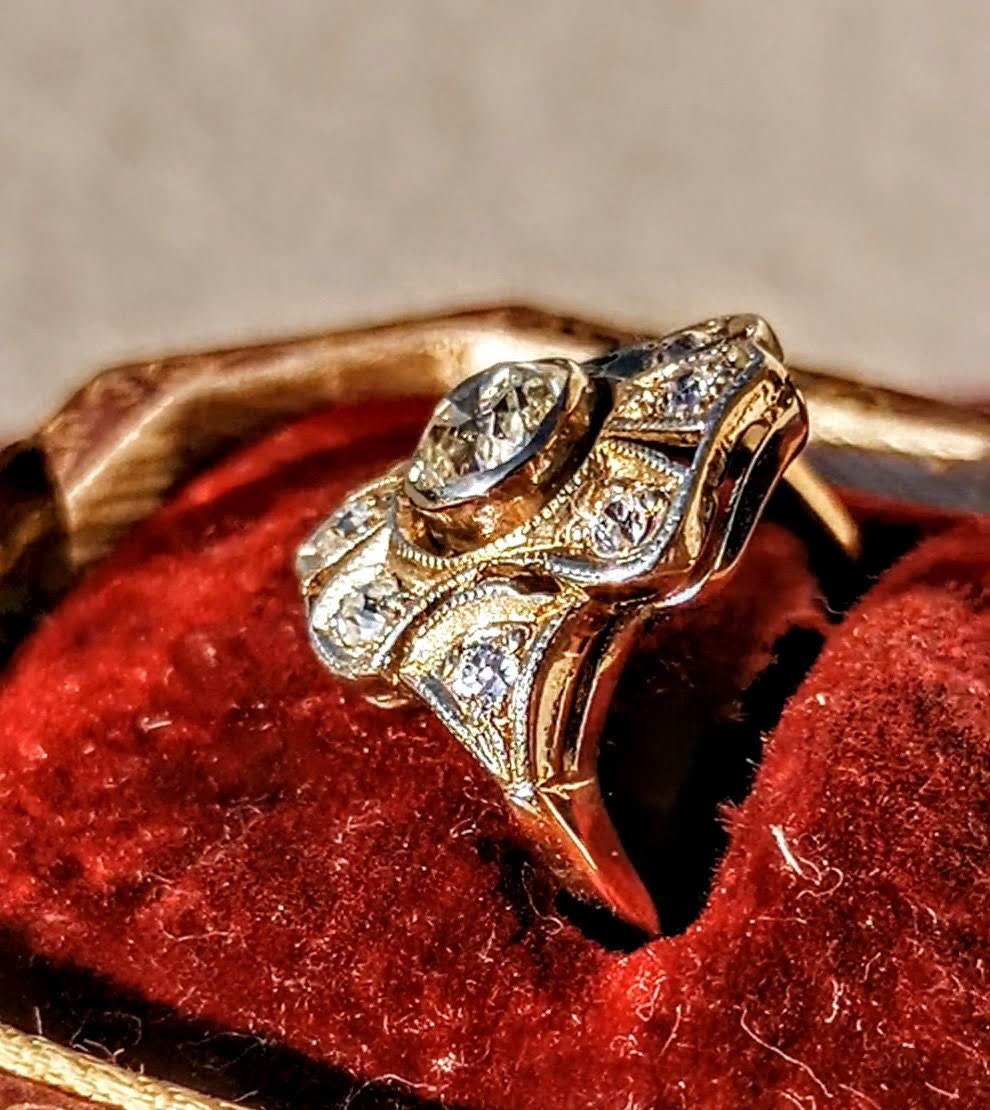 RESERVED!!! Art Deco Diamond Gold Ring from the 1920s