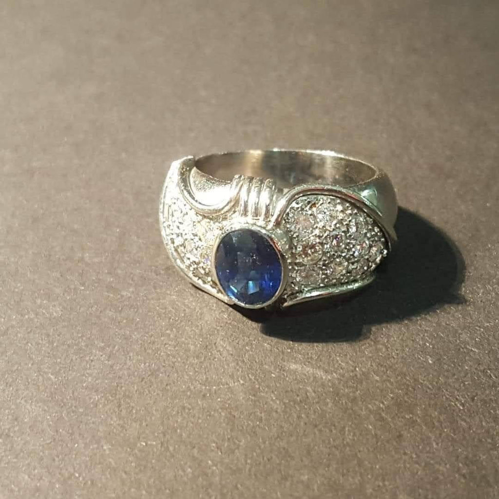 Sapphire ring