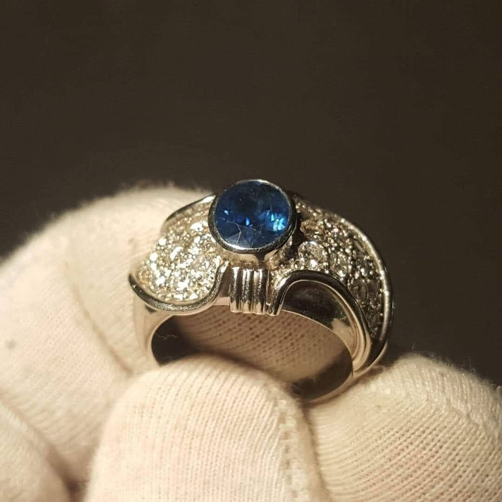 Sapphire ring