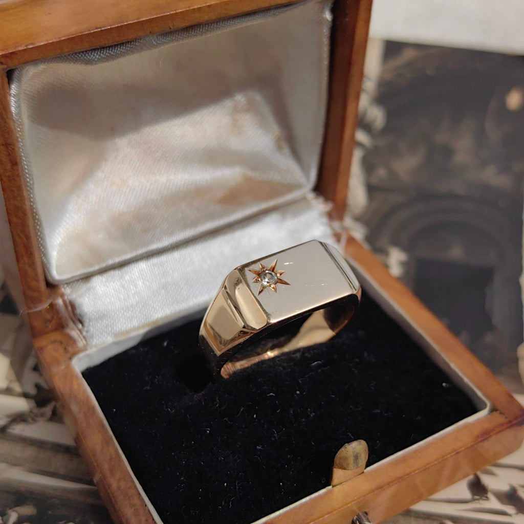18k Gold Diamond Vintage Ring