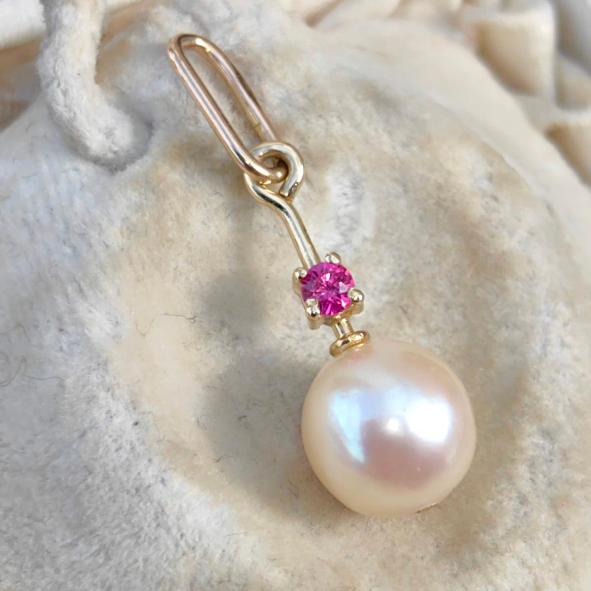 18k Solid yellow Gold  Natural Ruby Pearl Pendant 1950s Charm for Necklace or Bracelet Gift for Her