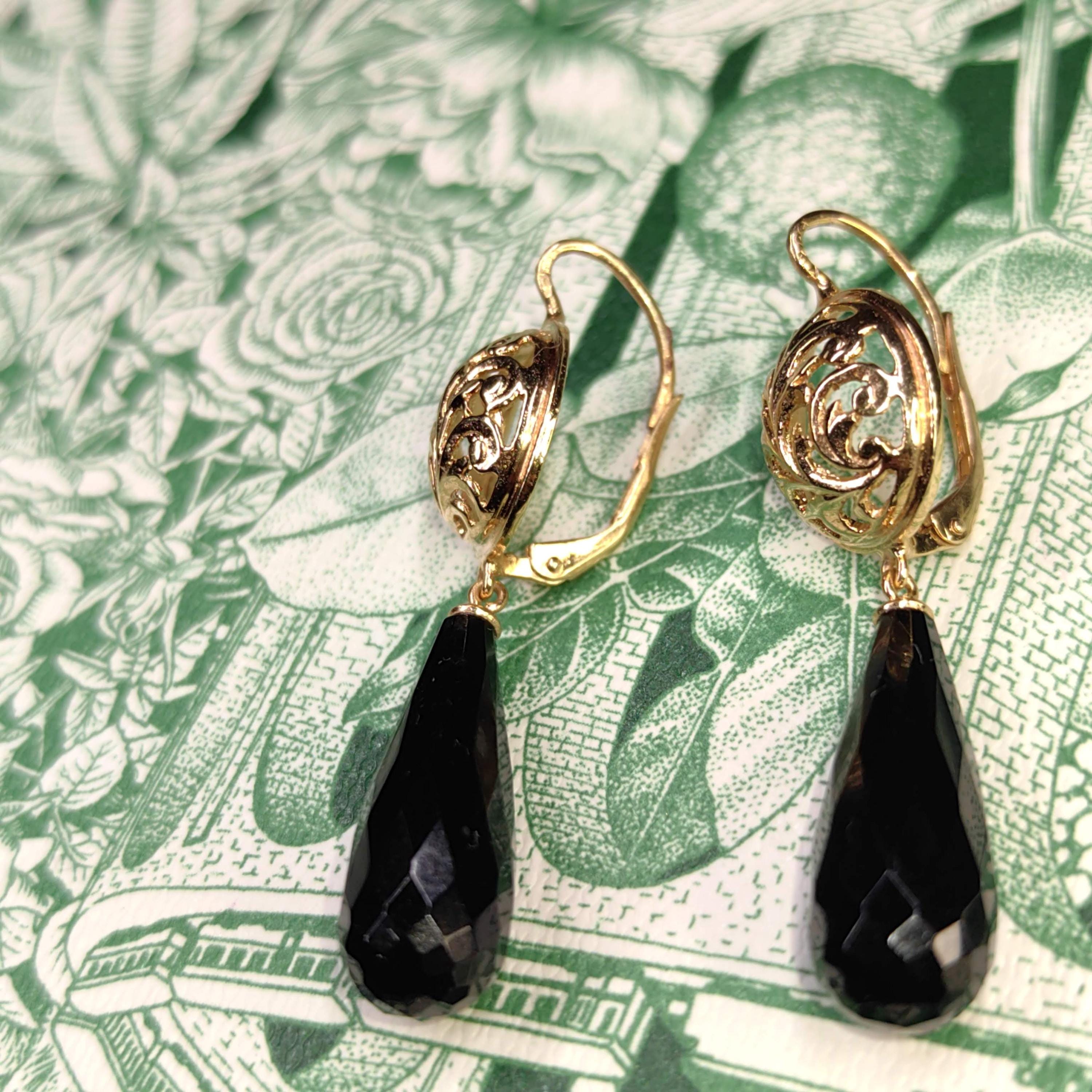 Vintage 14k Gold Black Onyx Dangle Earrings: Elegant 1940s Jewelry