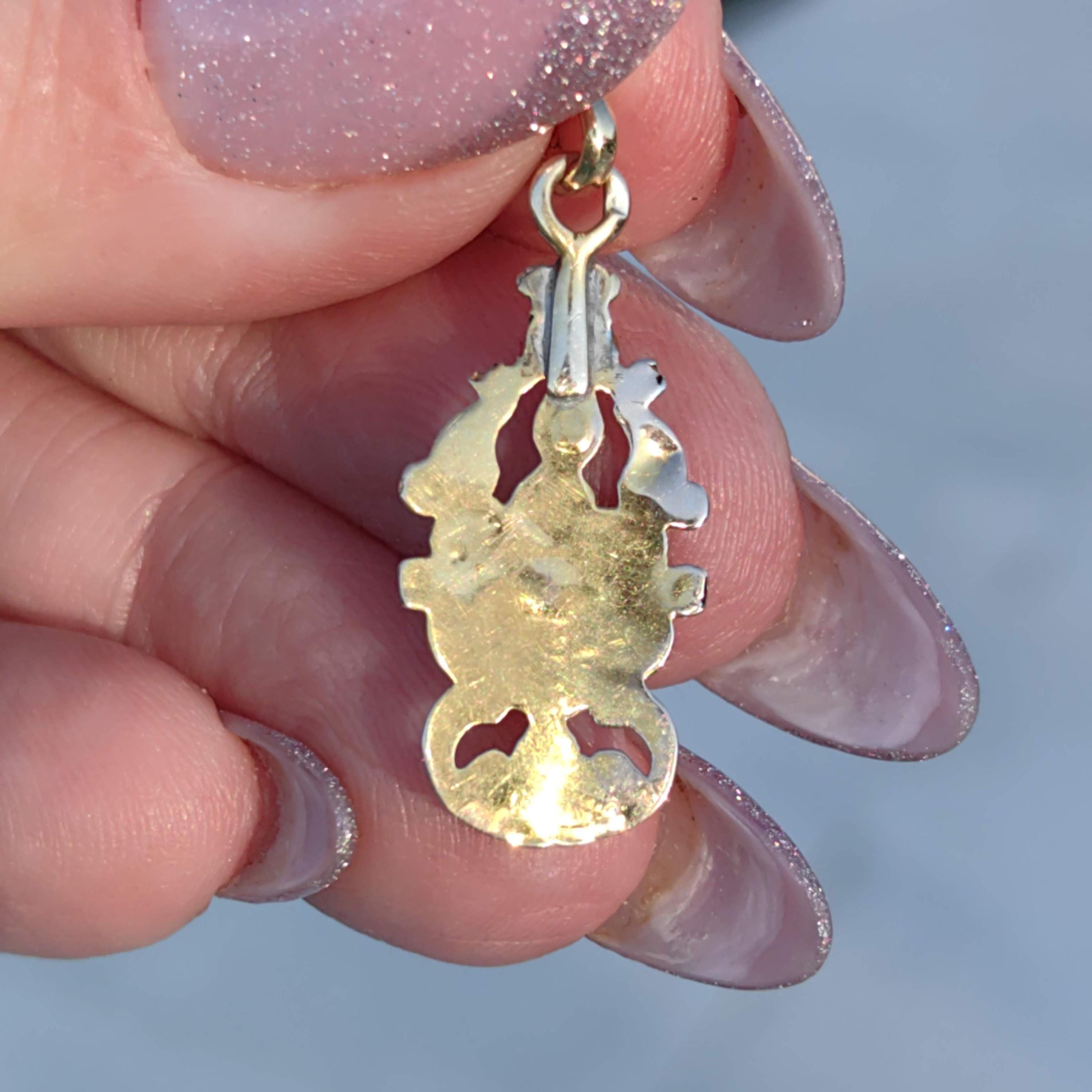 14k Gold Garnet Floral Pendant Necklace: Antique Victorian Charm
