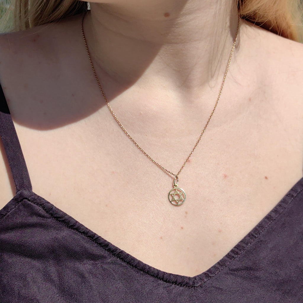 14k Solid Gold Star of David Pendant: Vintage Chiseled Judaica Charm
