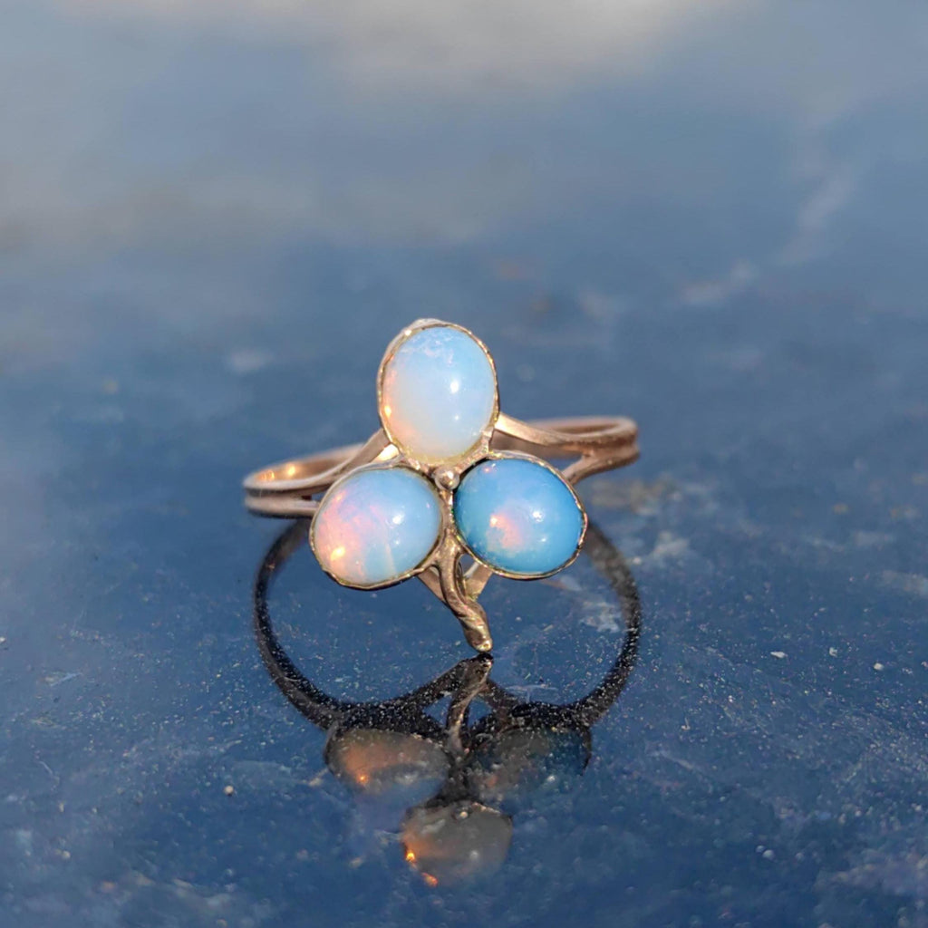 Art Nouveau Antique Opal 1900s Tref Clover Solid 14k Yellow Rose Gold Vintage Floral Flower Dainty Ring Gift for Her Girl Romantic Present.