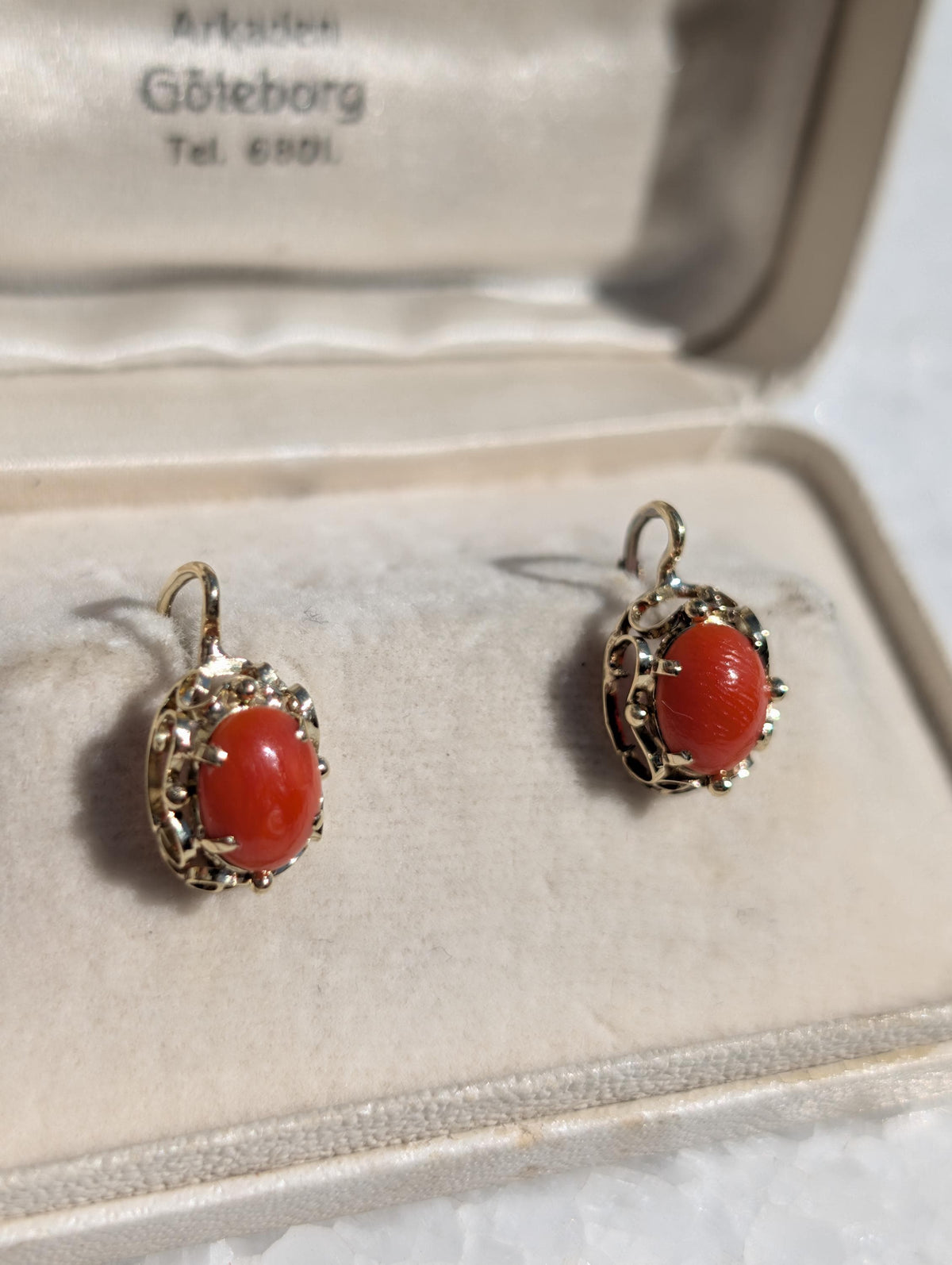 Victorian 1900s 14k Yellow Gold Coral Sleeper Earrings, Antique Oval Red Coral Lever Back Earrings, 9x15mm Art Nouveau US Duty Free HTS 9706