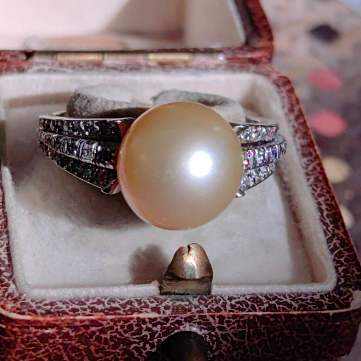 Vintage 1940s Platinum Ring: Natural Pearl & Diamond Accent