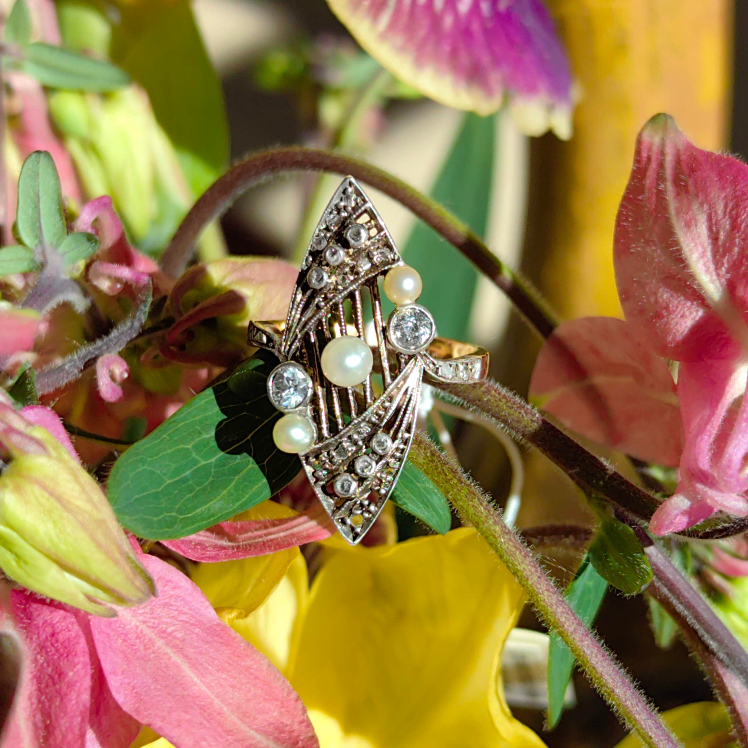 Vintage Art Deco Ruby and Rose Cut Diamond 18k Gold Ring