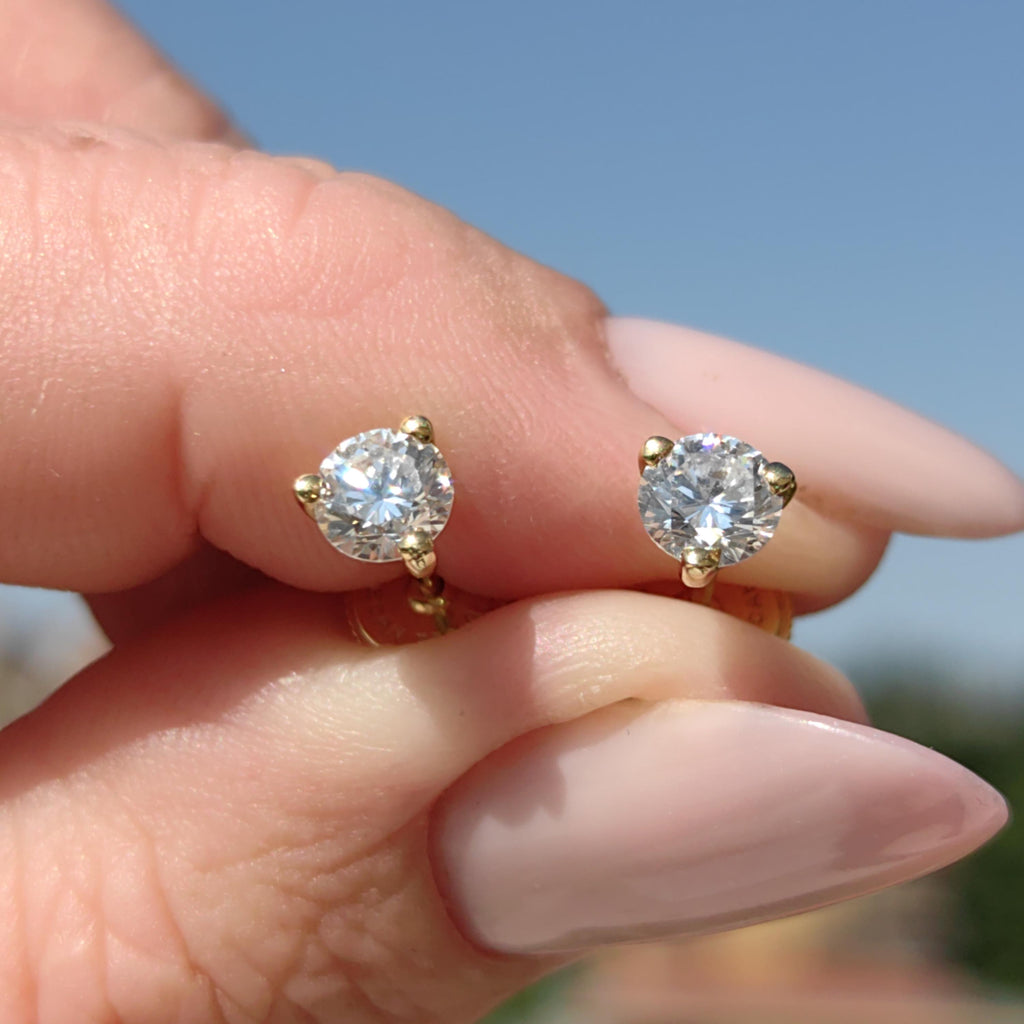 Vintage Diamond Solitaire Natural Elegant Classic Stud Earrings 18k 750 Hallmarked Yellow Gold Solitaire Earrings Gift Wedding
