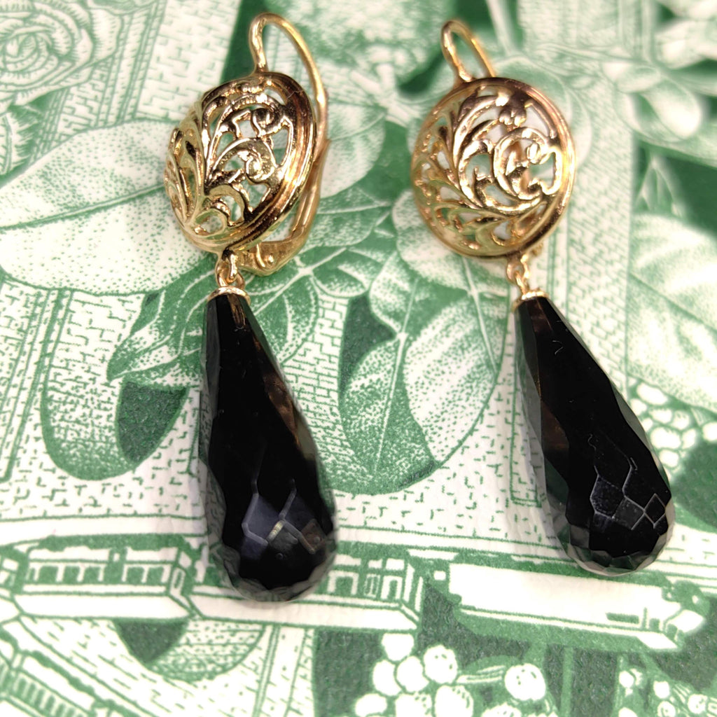 Vintage 14k Gold Black Onyx Dangle Earrings: Elegant 1940s Jewelry