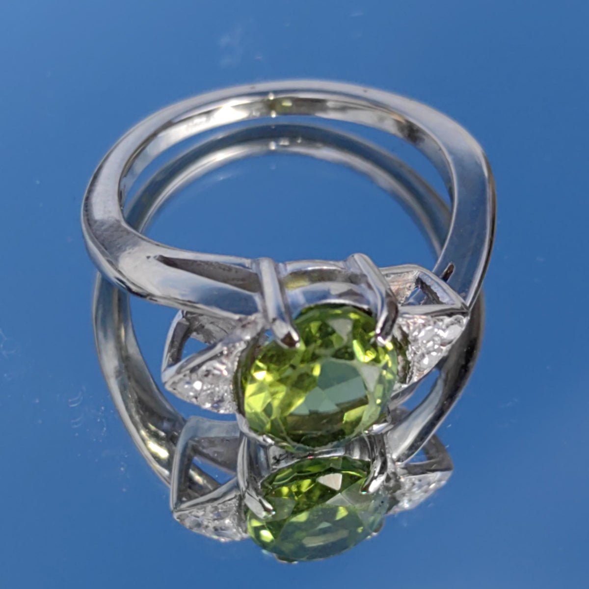 Vintage 14k Solid  White Gold Mid-Century Peridot  Diamond Geometric Solitaire Elegant Band Ring Gift for Her Present