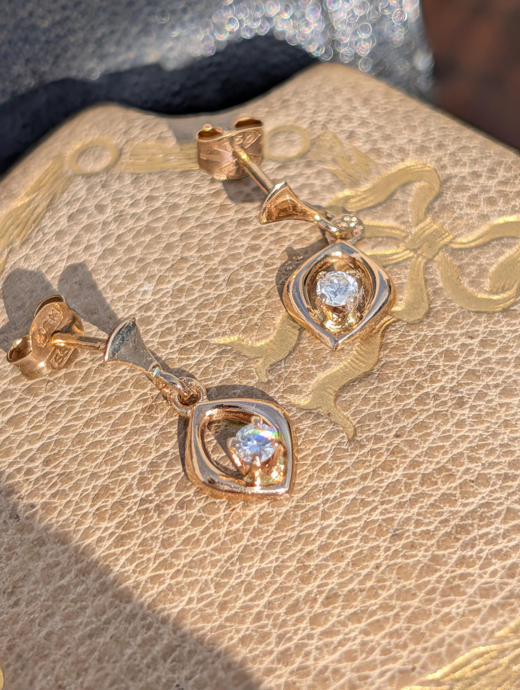Vintage Natural Diamond 14k Solid Gold Geometric Circle Design Elegant Sleepers Earrings Gift for Her Present