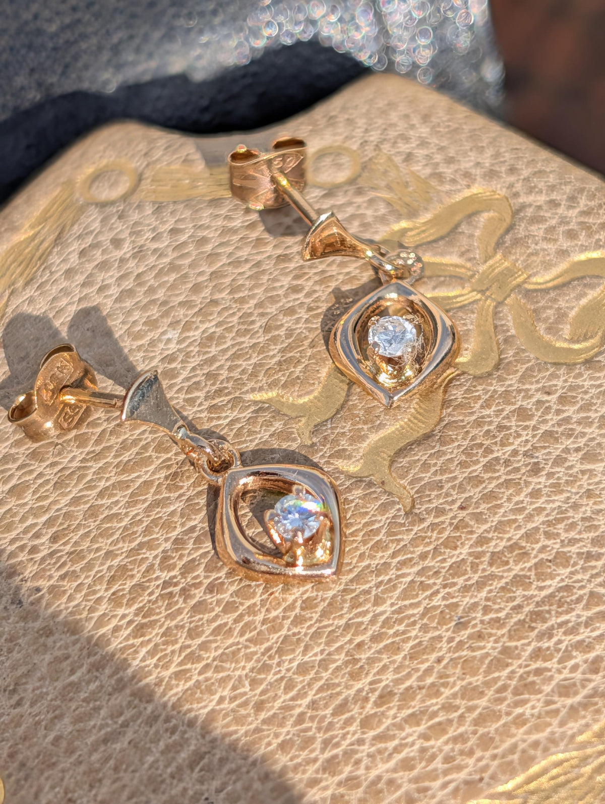 Vintage Natural Diamond 14k Solid Gold Geometric Circle Design Elegant Sleepers Earrings Gift for Her Present