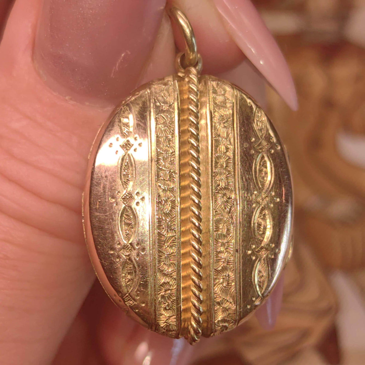 14k hallmarked Solid Yellow Gold Oval Locket Pendant Charm, Hand Chiselled Pattern Floral Vintage Antique 1880s Victorian Charm Pendant