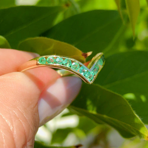 14k Solid Yellow Hallmarked Gold Natural Green Emerald Geometric Band Ring Vintage Minimalist Elegant Gift Present