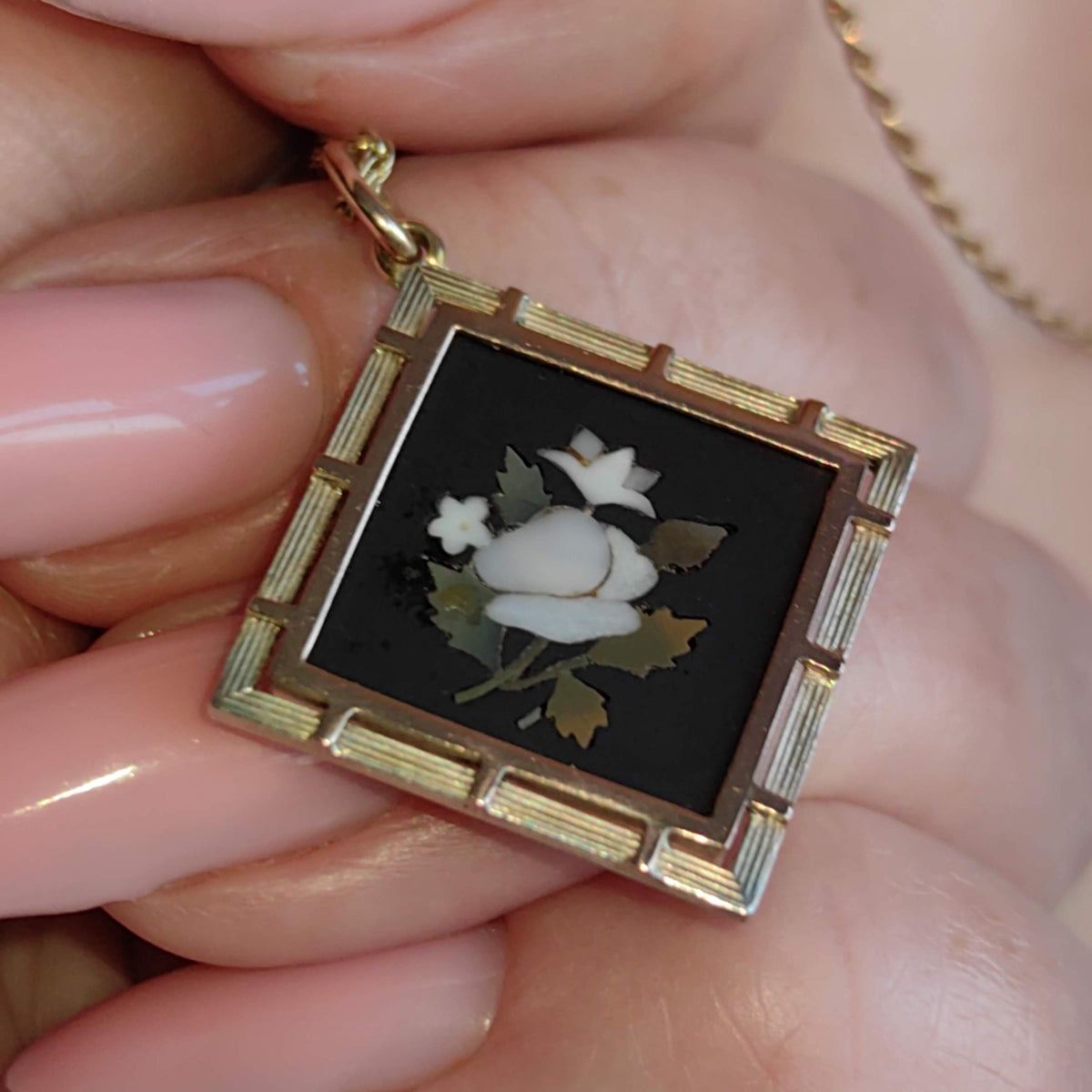 Victorian Micromosaic Flower Pendant: 18k Gold & Petra Dura Stone