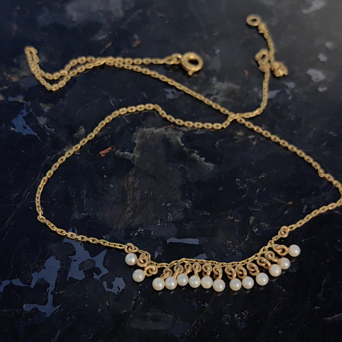 Victorian 1890s French Vintage Solid Yellow Gold Dainty Small Natural Gris Pearl Beaded Chain Necklace Elegant Antique Necklace