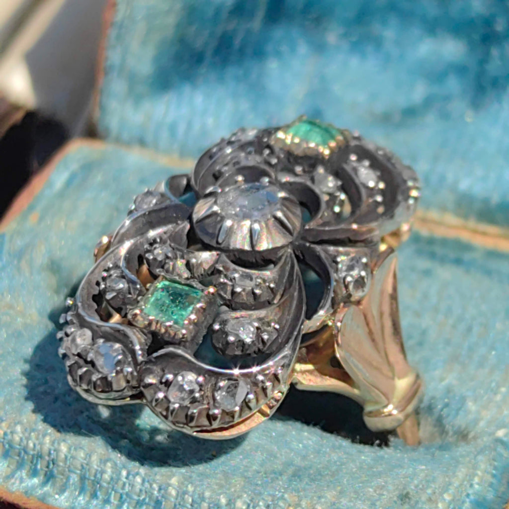 Art Deco Natural Green Emerald Rose Diamond in Silver Setting Elegant Ring 14k Gold & Silver, 1940s Vintage Antique Gift for Her