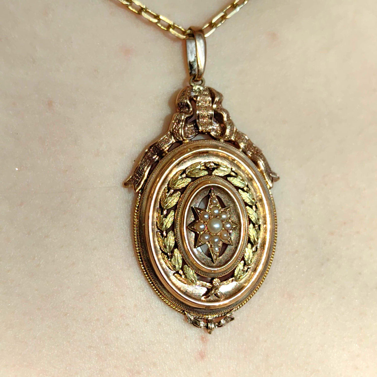 18k Gold Natural Pearl Pendant: Antique Bow Star Charm