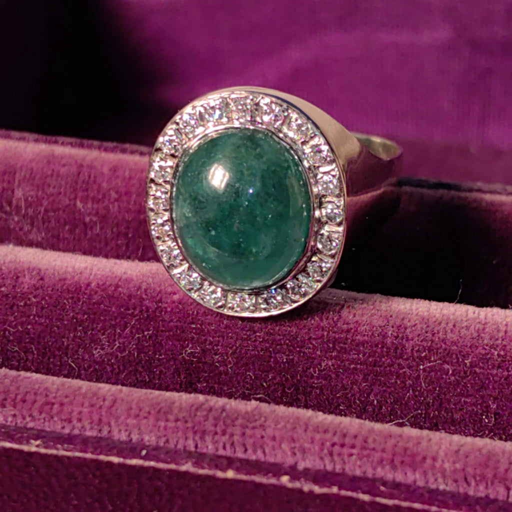 Emerald Diamond Ring Vintage 1970s Natural large cabochon Green Statement Estate Ring 14k Solid White Gold Elegant Statement Gift Her wife