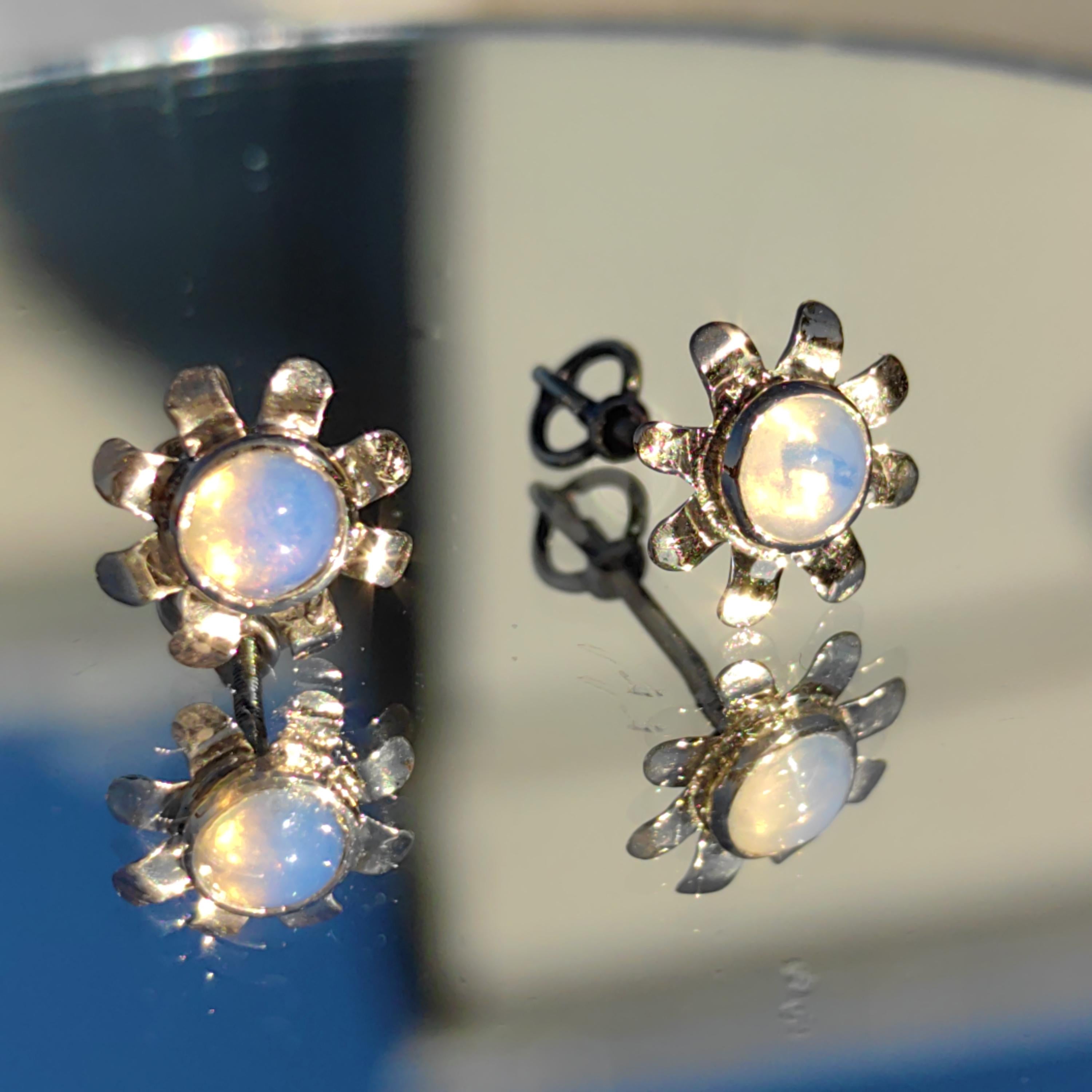 Vintage 14k Gold Opal Flower Stud Earrings: Art Nouveau Floral Design