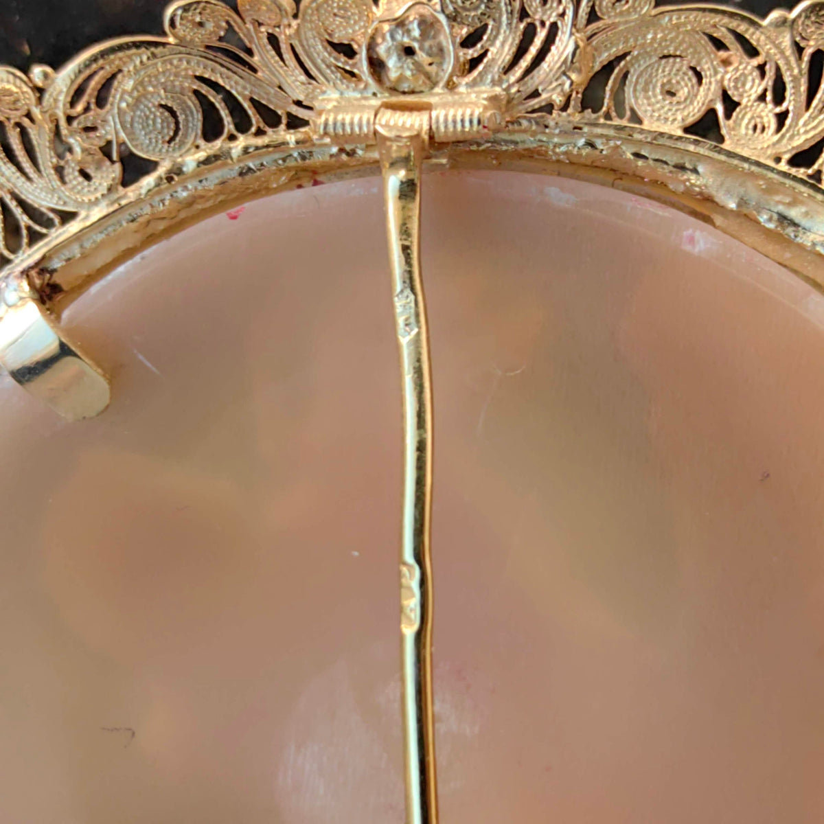 Antique 1830s Empire Shell Cameo Brooch Pendant: 14k Yellow Gold Filigree