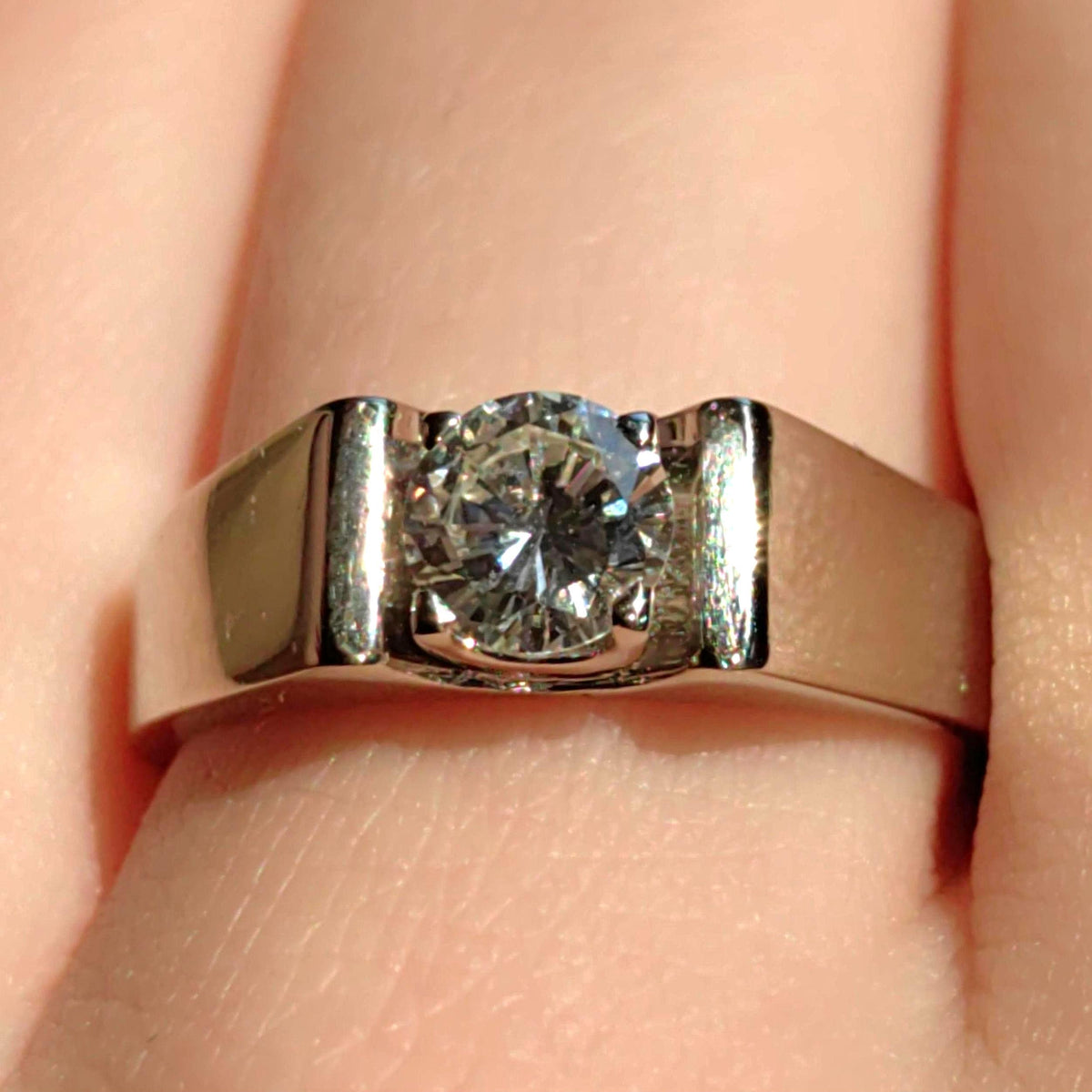 0.8 ct. Diamond Solitaire Hallmarked 18k 750 Solid White Gold Statement Unisex Ring for Men, Big Diamond Wedding Engagement Ring Gift