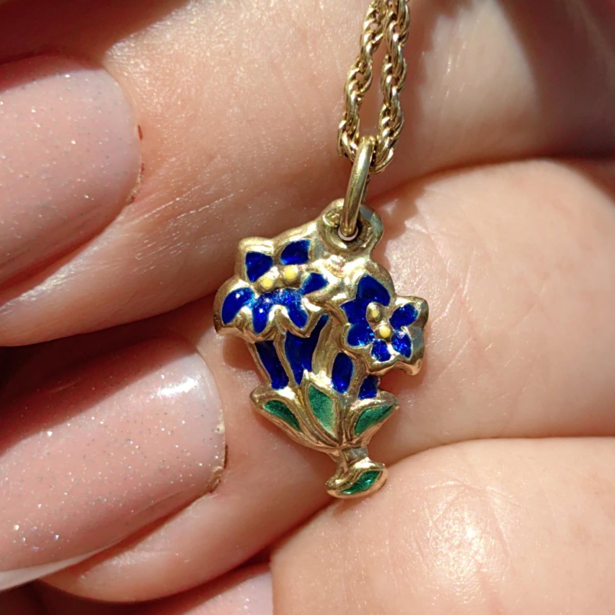 14k Gold Art Deco Floral Pendant: Hand Painted Enamel Flower Charm