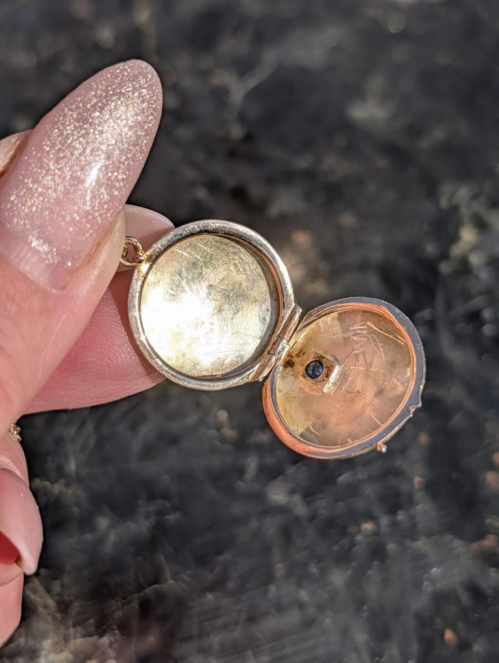 Antique Art Nouveau 14k gold sapphire photo locket