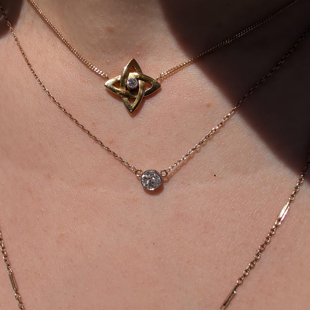 Floral Star Shape Diamond Pendant Necklace, Solid Hallmarked 18k Gold, 0.07 ct Diamond, 54.5 cm Chain Fine Jewelry Gift Necklace