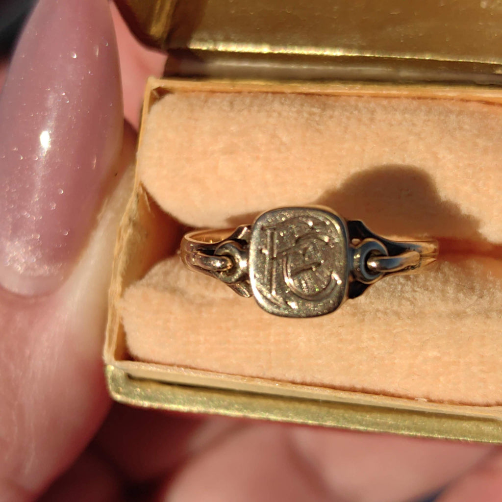 Solid Yellow Gold Antique F E Initials Letter Name Family Signet Ring Elegant Vintage Gift Present