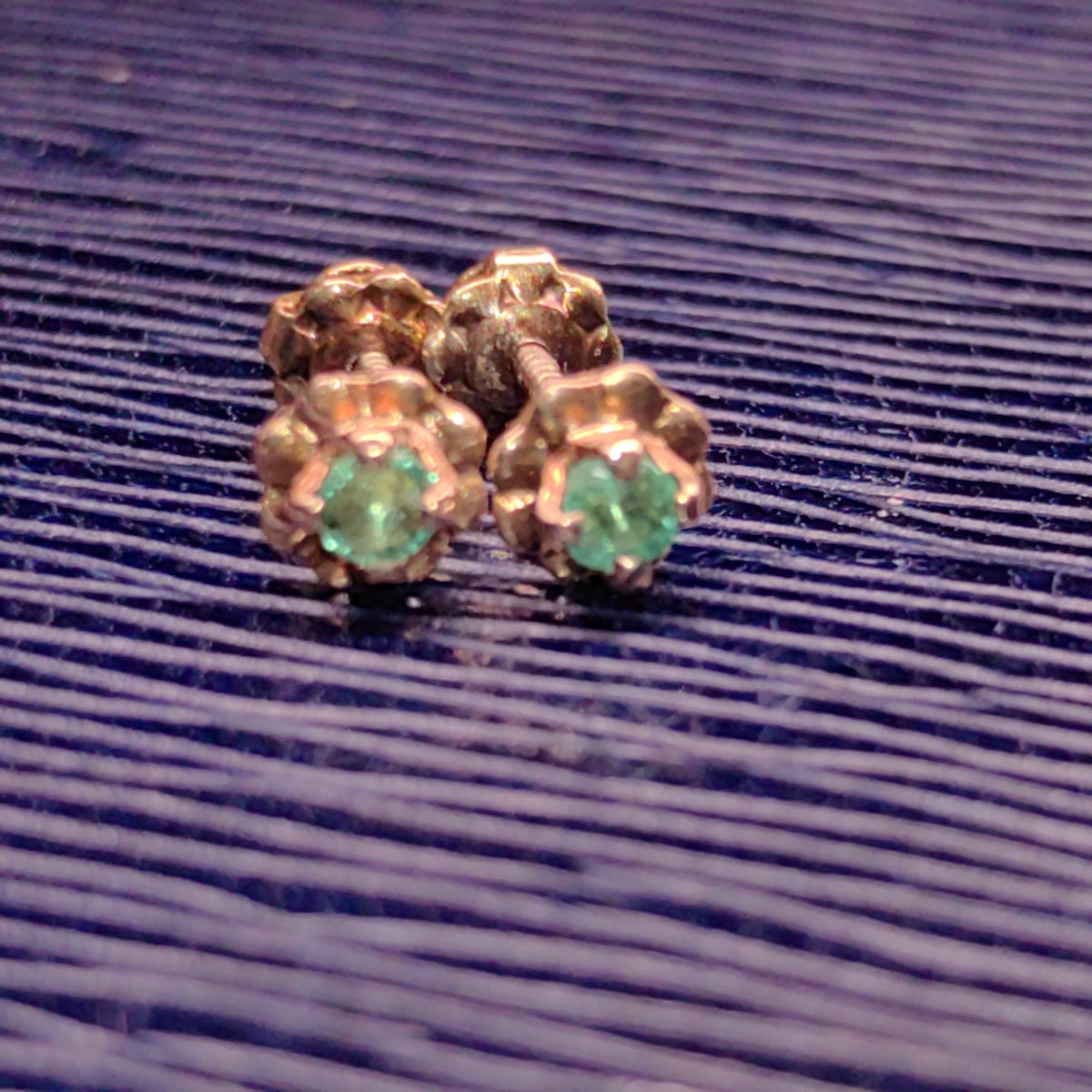 Victorian Natural Emerald 9k Yellow Gold  Floral Stud Tiny Earrings 1880s Vintage Dainty Gift for Her Present for girl Screw Back Closure.