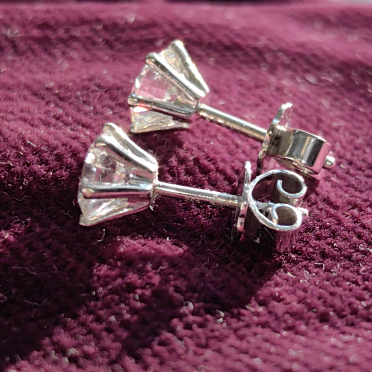2.04CT Lab Diamond 18k White Gold Stud Earrings: Elegant Solitaire