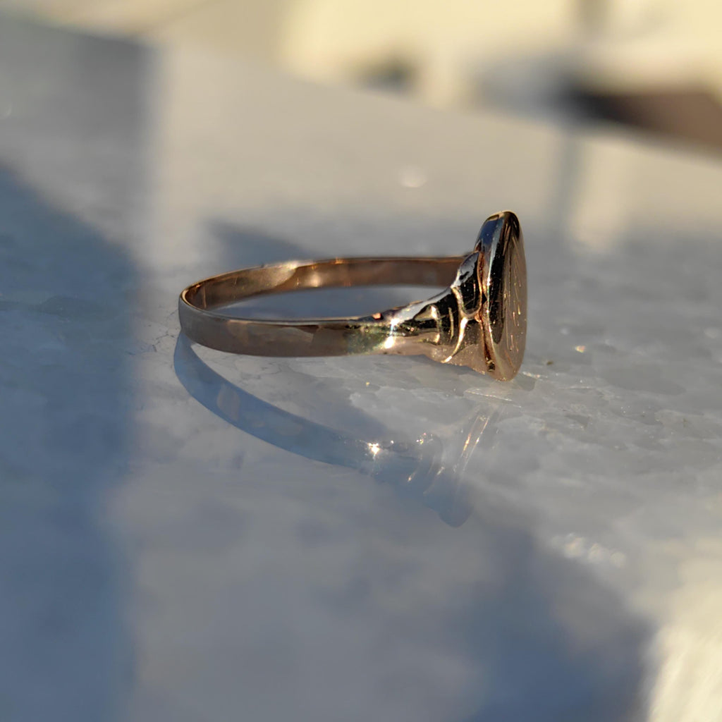 1900s 14k Yellow Gold Signet Ring: Antique Hallmarked Statement Jewelry