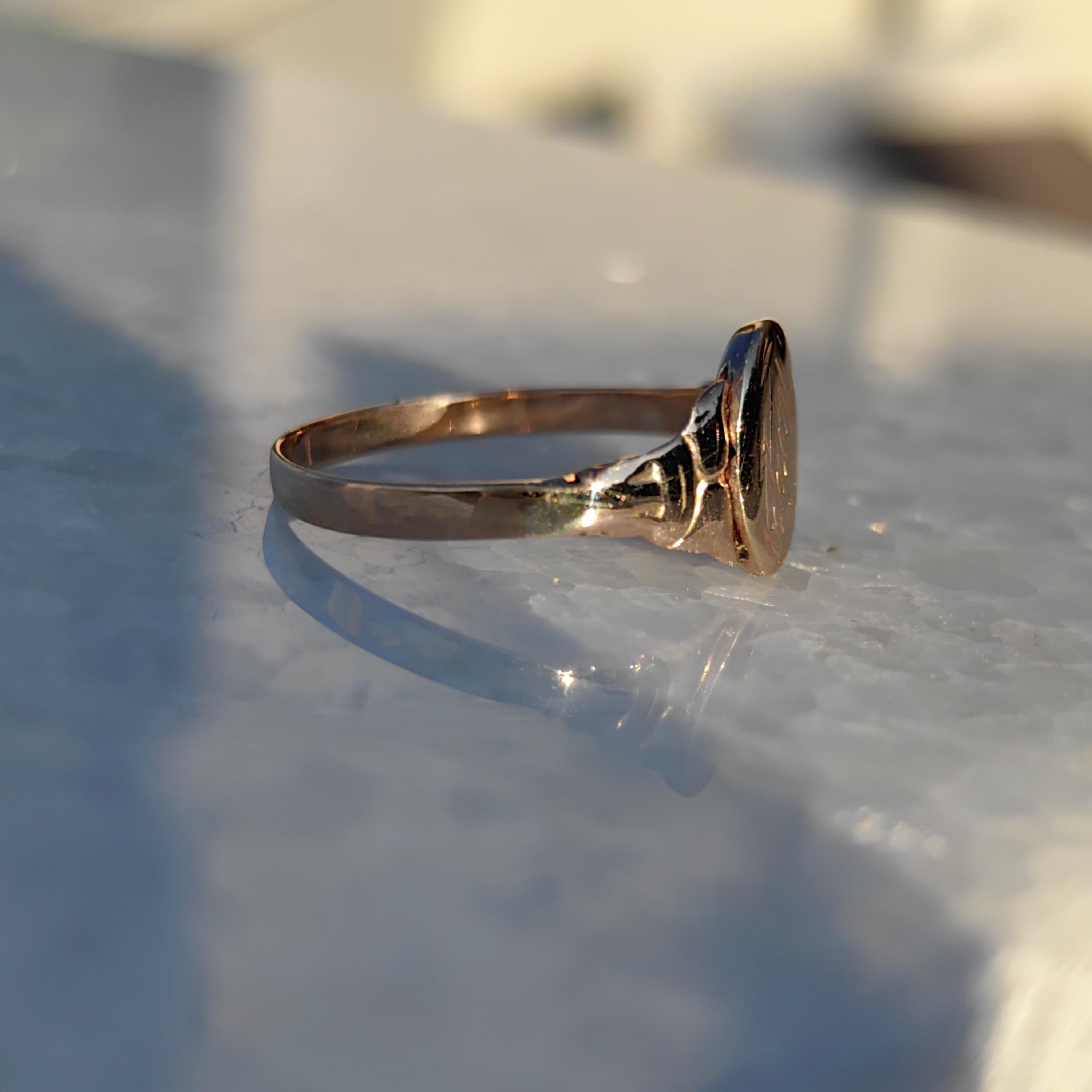 1900s 14k Yellow Gold Signet Ring: Antique Hallmarked Statement Jewelry