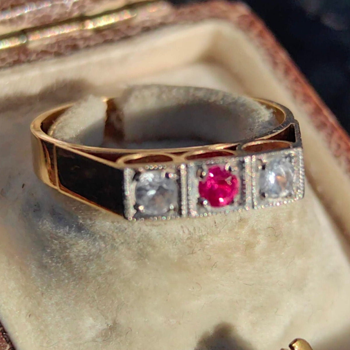 Art Deco 1920s Natural red Ruby, Old European Cut Diamon d 18K Solid Yellow Gold Hallmarked Ring, Antique Vintage Retro Band, UD size 6.5