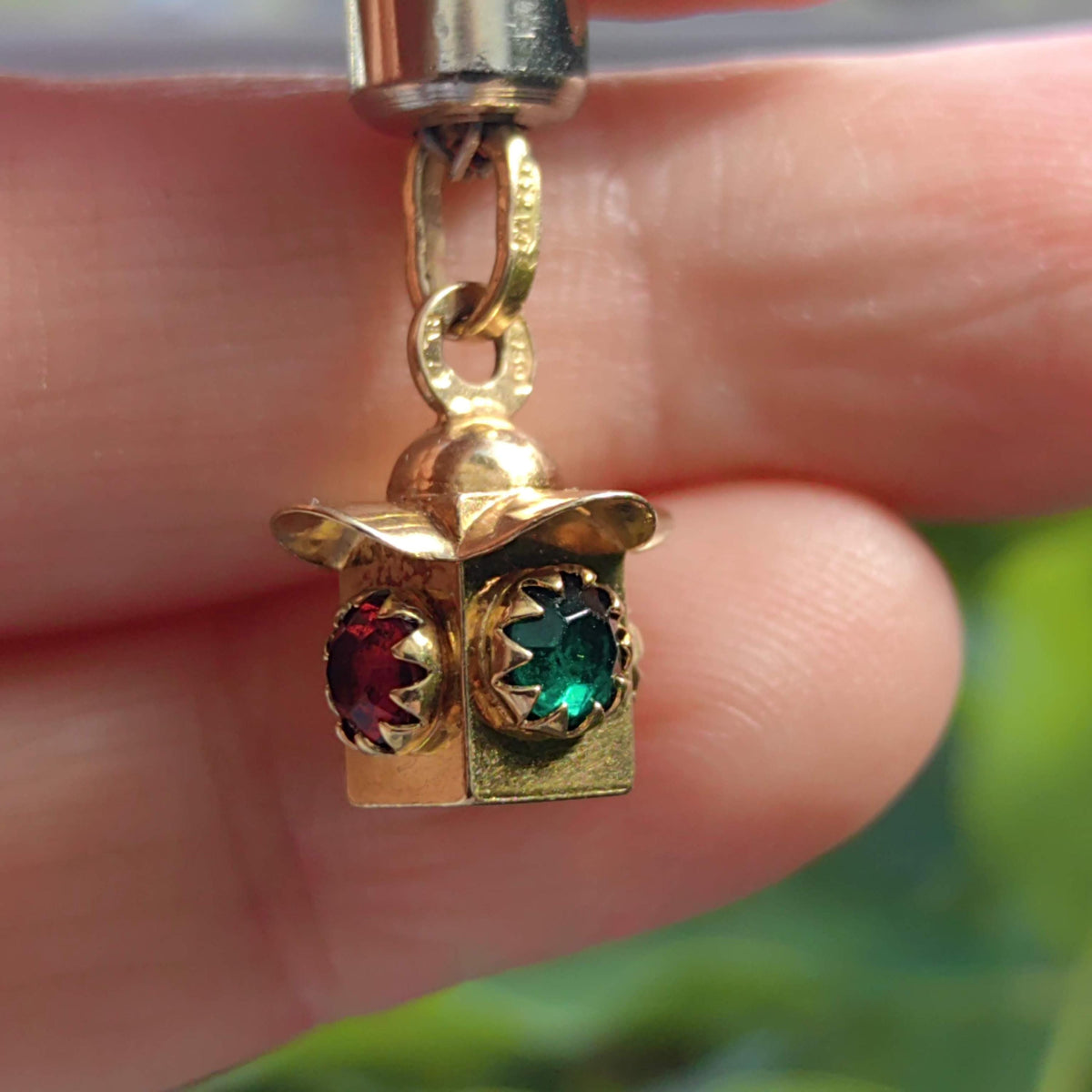 18k Gold Art Deco Pendant: Red & Green Paste Stone Charm