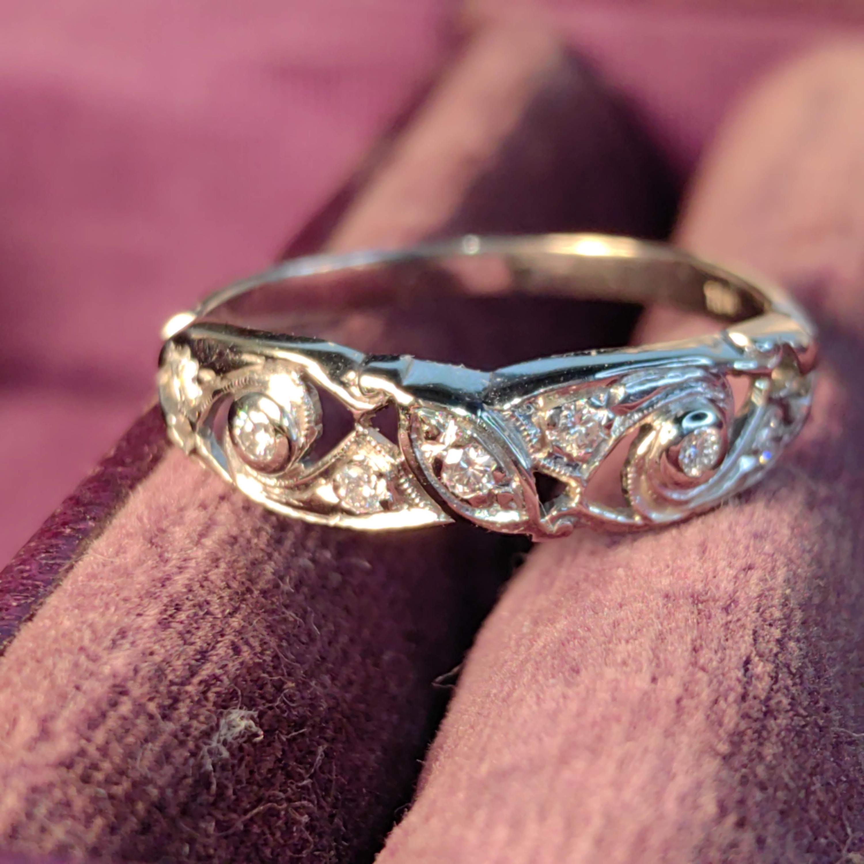1940s Diamond Floral 18k White Gold Wedding Band Ring