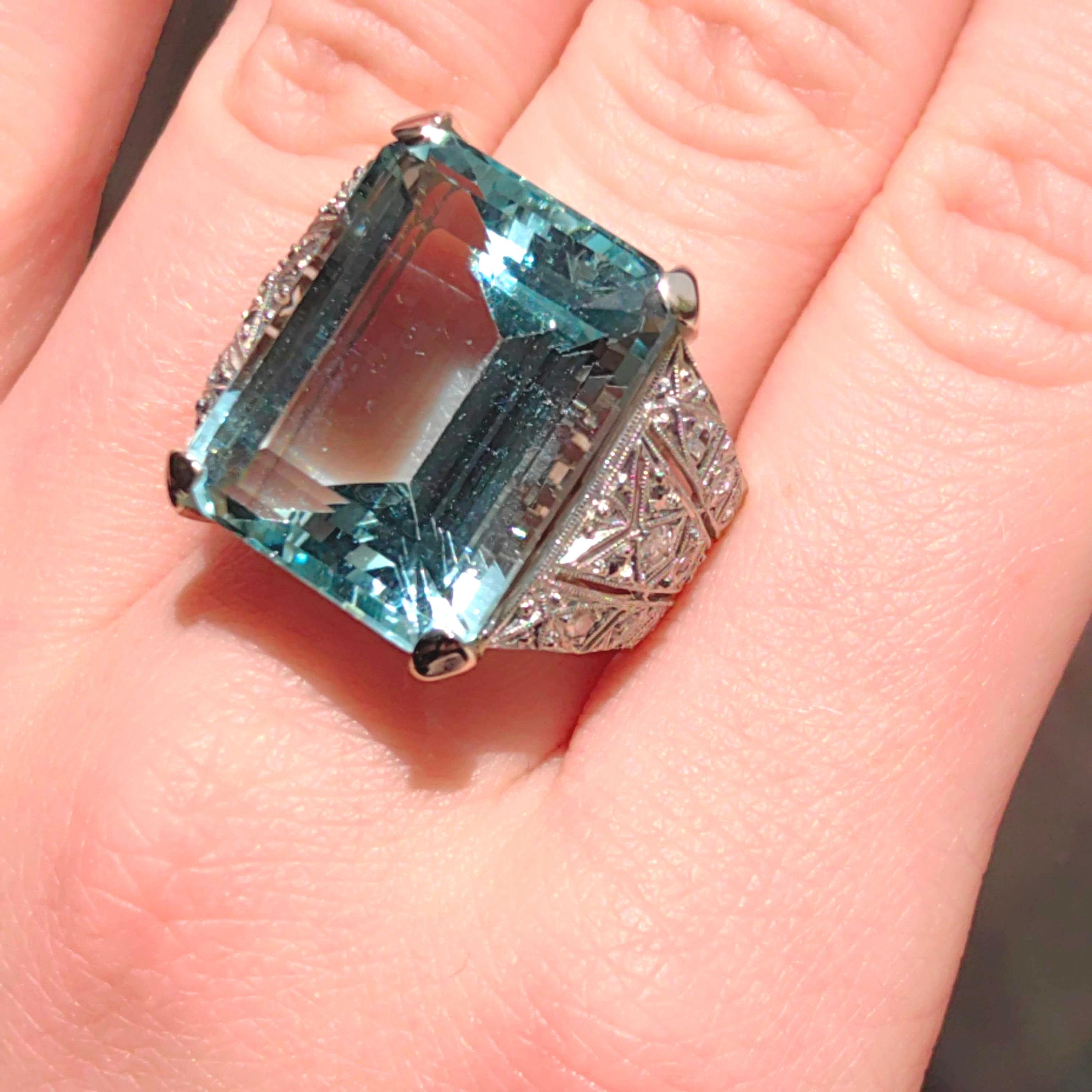 Antique Art Deco Aquamarine Diamond Ring: 18k Gold & Platinum