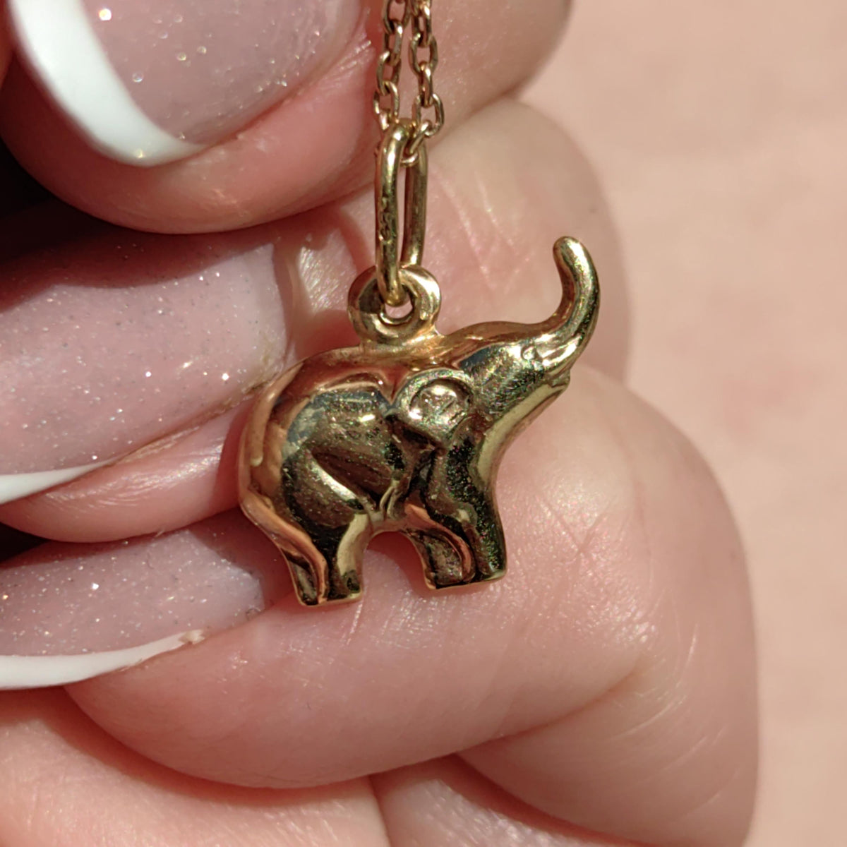 14K Yellow Gold Elephant Pendant: Vintage Mid-Century Charm