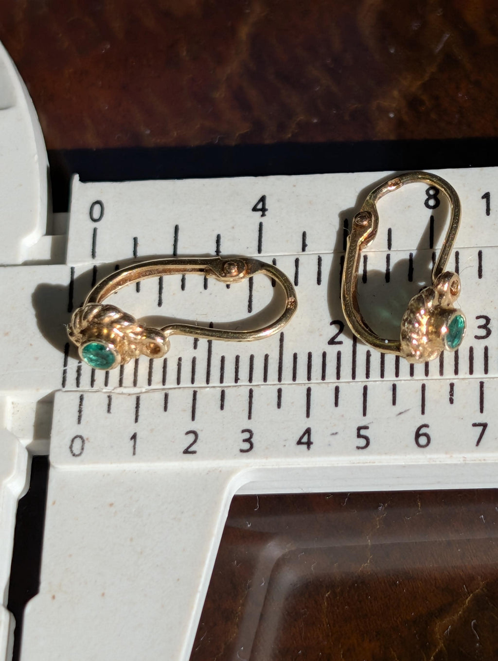 14k 585 Hallmarked Gold Heart Natural Emerald Solid Hallmarked Yellow Champagne 1950s Mid Century Dormouse Gift for her Antique Earrings
