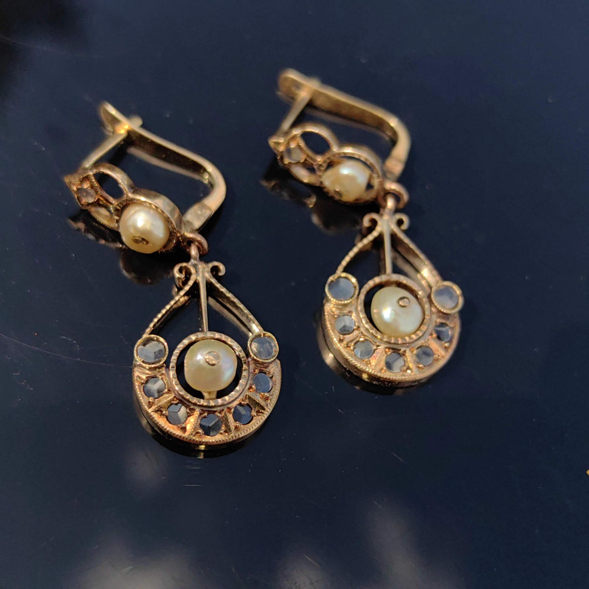 Antique 18k Gold Pearl Rose Cut Diamond Earrings: Victorian Dangle Drop