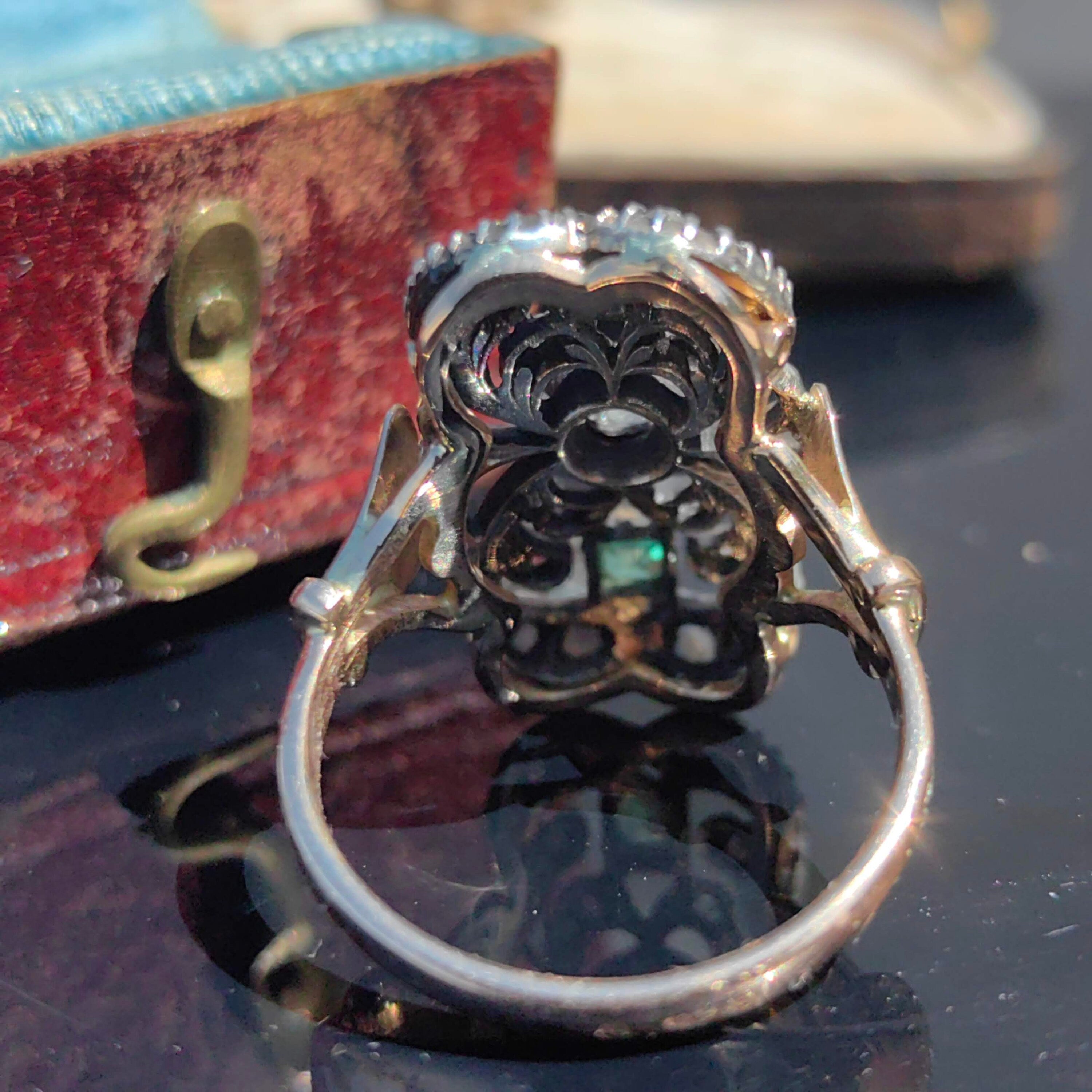 Art Deco Natural Green Emerald Rose Diamond in Silver Setting Elegant Ring 14k Gold & Silver, 1940s Vintage Antique Gift for Her