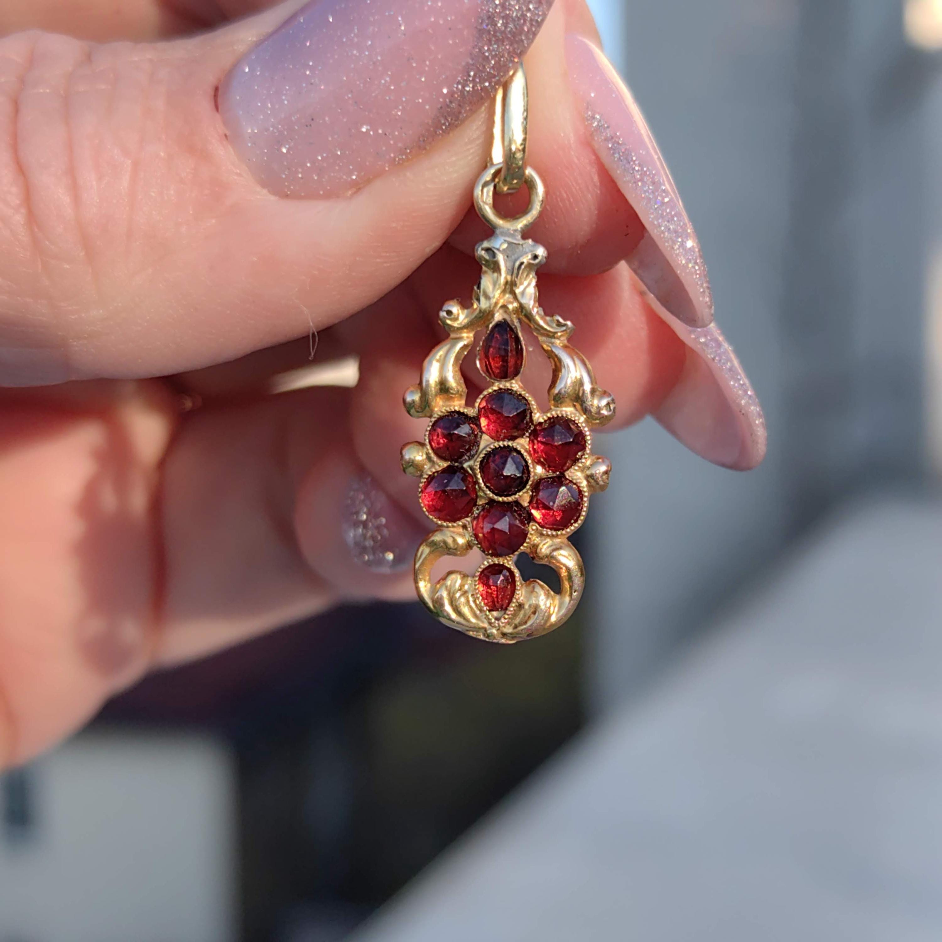 14k Gold Garnet Floral Pendant Necklace: Antique Victorian Charm