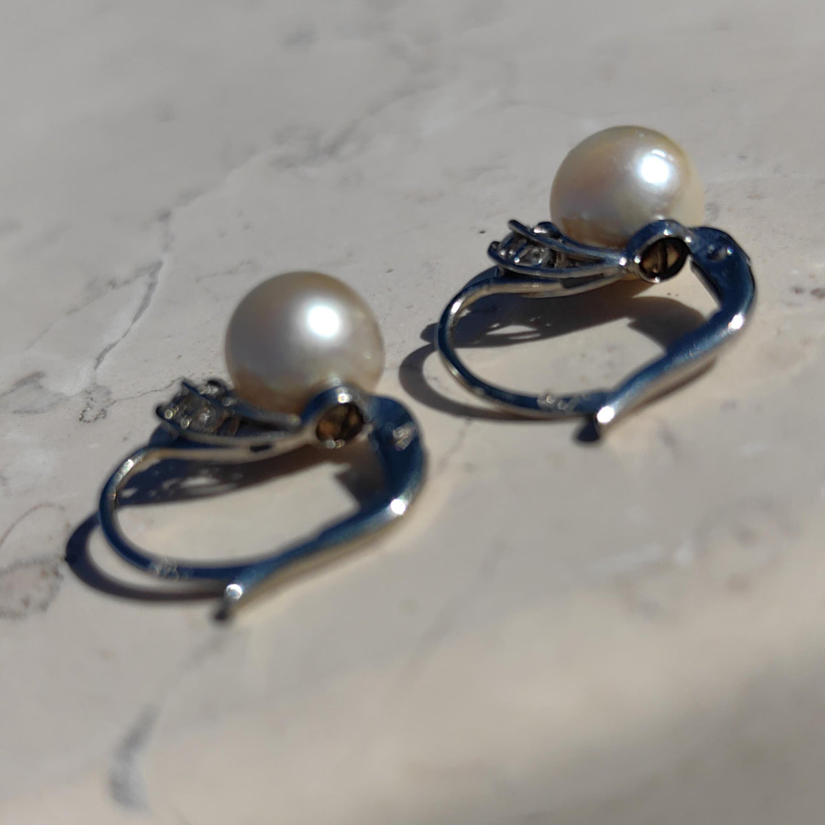 Diamond  Pearl 18k Solid White Gold Mid Century 1950s Antique Vintage Sleepers Lever Back Closure Elegant Earrings Gift for her