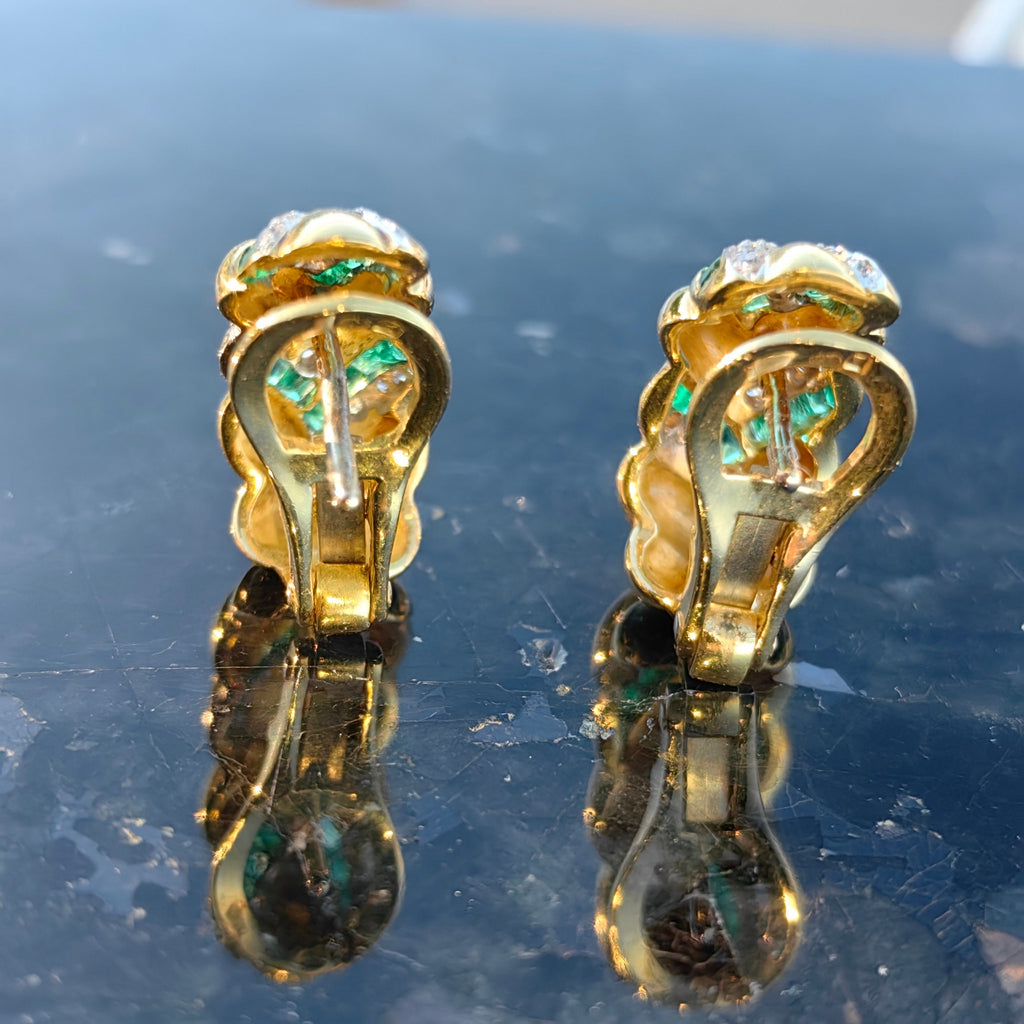 Mid Century 18k Yellow Gold Braided Knot Earrings 0.32ct Emeralds 0.80ct Diamonds 9.2g Vintage Statement Jewelry Gift for Her Omega closure.