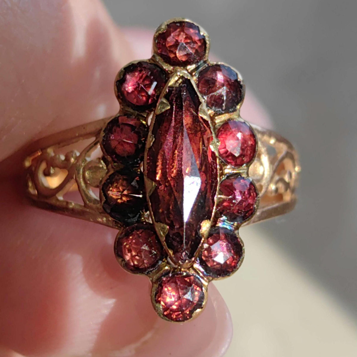 Victorian 1880s Almandine Garnet Solid 14k Yelllow Gold Elegant Statement Ring Marquise Floral Design Gift for Her Present