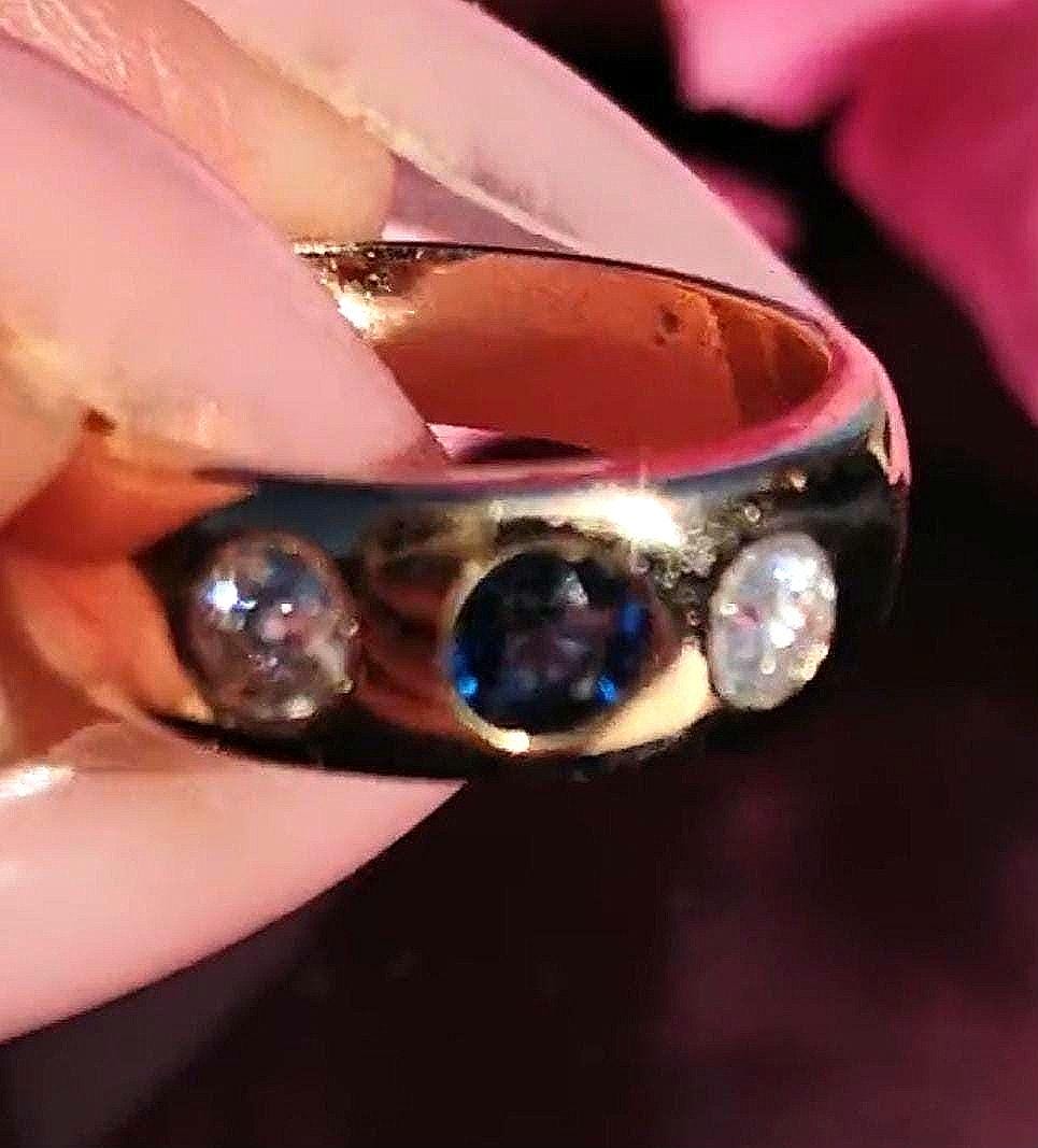 Victorian Sapphire Diamond Ring: 14k Yellow Gold Antique Gipsy Band