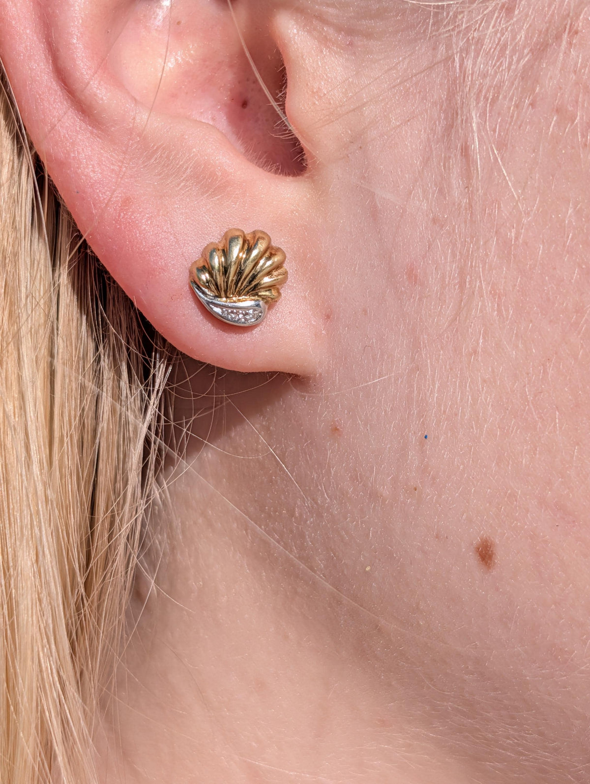 14k Two Tone Gold Diamond Shell Stud Earrings, Vintage Dainty Sea Ocean Earrings, 10mm Fine Jewelry Gift for Her Nautical Push Back