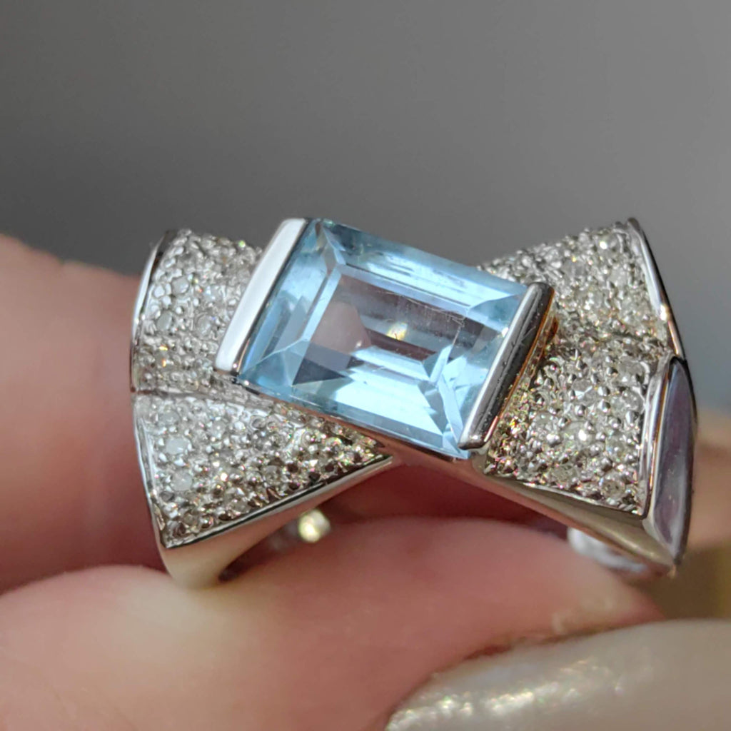 Aquamarine Diamond 18k White Gold Cocktail Ring: Geometric Statement